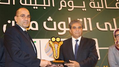 صور| تكريم عدد من الشخصيات البارزة في العمل البيئي خلال احتفالية اليوم العالمي للبيئة