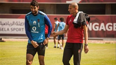 هل ظلم الأهلي شريف إكرامي ؟ طارق سليمان يجيب