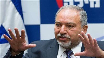 ليبرمان عن طائرات غزة الورقية: ده باينه مرار طافح
