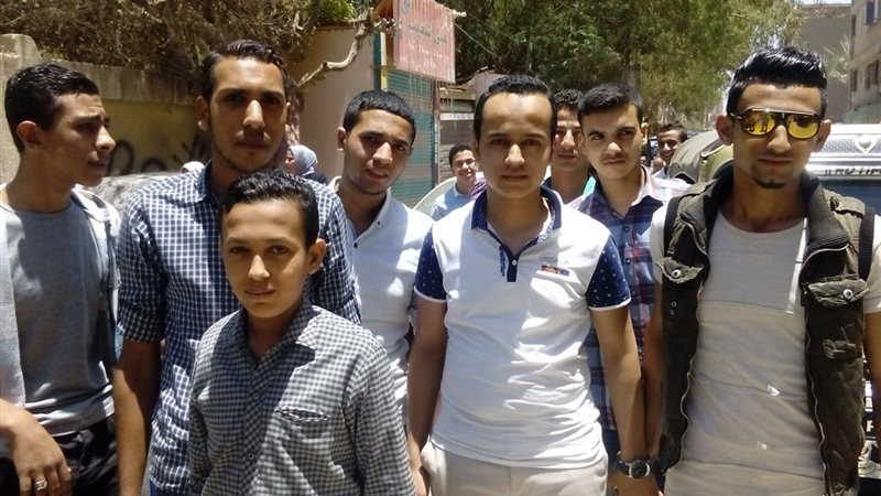 الطلاب 