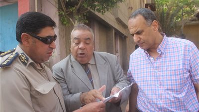 إزالة عقار تعرض لانهيار جزئي قبل يومين بـ