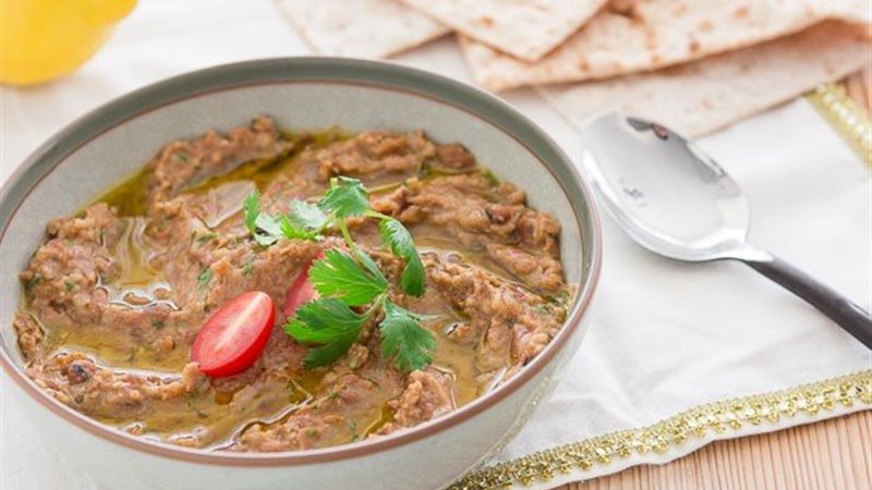 فول بالجبنة 