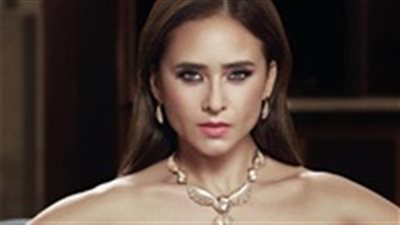 نيللي كريم تشارك جمهورها بصورة جديدة 