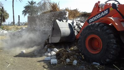 رفع 30 طن من القمامة والمواد الصلبة في حملة نظافة بـ المراغة