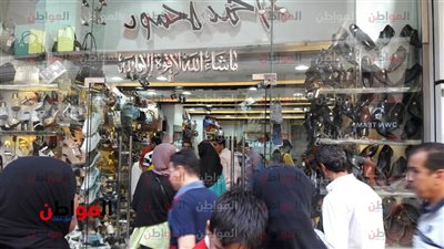 صور| أجواء العيد تهل على وسط البلد.. والمحال 