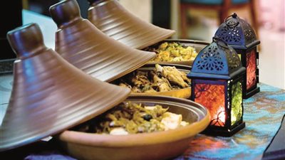 لو مسيحي عزم مسلم على الفطار في رمضان.. هل يأخذ الثواب؟
