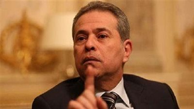 توفيق عكاشة يظهر داخل استوديو قناة فضائية كبرى 