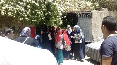بدء توافد الطلاب على رابع أيام امتحانات الثانوية العامة 2018 بـ