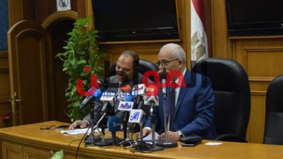   بعد امتحانات الجبر والهندسة الفراغية.. تعرف على عقوبات الغش الجماعى فى الثانوية العامة 