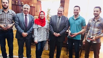 رئيس جامعة طنطا يستقبل الطلاب الفائزين بـ مسابقة الشطرنج