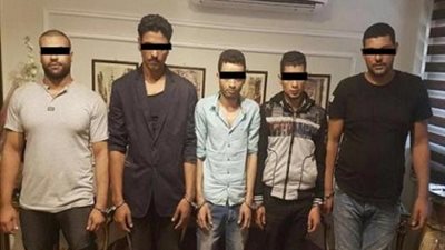 ضبط 5 أشخاص سرقوا توك توك وبحوزتهم اسلحه ناريه بـ