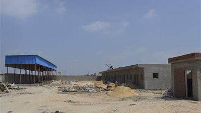 صور| رئيس مدينة كفر الشيخ يتابع الأعمال النهائية بوحدة الرصف الجديدة 