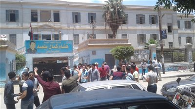 فيديو| طلاب بنى سويف يشكون من صعوبة خامس امتحانات الثانوية العامة 2018