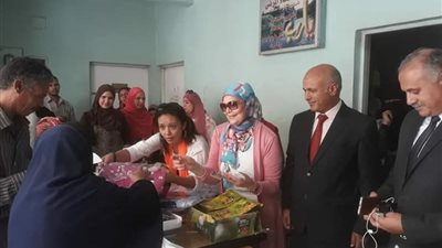 توزيع عينات مادية وعينية لـ100 مريض من مرضى الجذام بـ