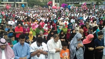 فيديو جرافك| شرح تفصيلي لأداء صلاة عيد الفطر المبارك