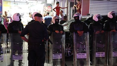 الشرطة الفلسطينية تفرق تظاهرات مؤيدة لـ 