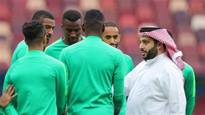 صور| تركي آل الشيخ يدعم لاعبي منتخب السعودية قبل افتتاح مونديال روسيا 2018