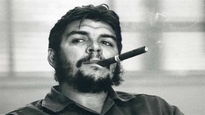 قصة حياة البطل الملهم 