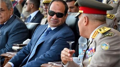 الرئيس السيسي يشيد بجهود الفريق صدقي صبحي في مكافحة الإرهاب