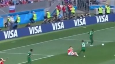 فيديو.. الجماهير الروسية تطالب بـ