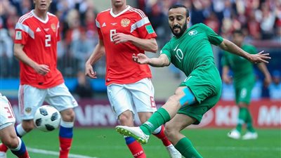 آرسين فينجر: هناك الكثير من السذاجة في المنتخب السعودي عندما يخسرون الكرة