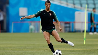 كأس العالم 2018.. رئيس سان جيرمان يستغل مباراة إسبانيا والبرتغال للتجسس على أيقونة ريال مدريد