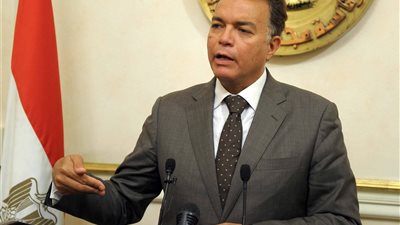 وزير النقل يتفقد حركة تشغيل القطارات ومترو الأنفاق