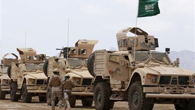 قوات التحالف تسيطر علي مطار الحديدة بـ 