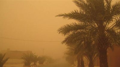 إغلاق طريقي الفرافرة - البحرية ديروط بسبب العواصف