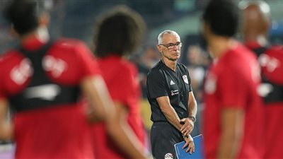 الفراعنة في المونديال| كوبر يسعى لعلاج هذه الأزمة قبل مباراة روسيا