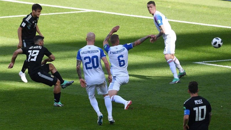 اجويرو - لاعب الأرجنتين