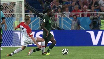 كأس العالم 2018.. إتيبو يسجل الهدف الذاتي رقم 44 في تاريخ المونديال