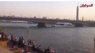  فيديو| المصريون يغزون قصر النيل ثالث أيام عيد الفطر 2018