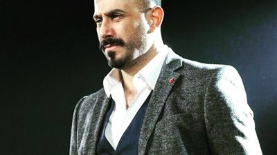 قصي خولي ينشر فيديو جديد من تصوير هارون الرش 