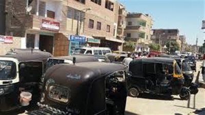 أهالي البلينا يستغيثون بمحافظ سوهاج من ارتفاع أجرة التكاتك بعد زيارة البنزين