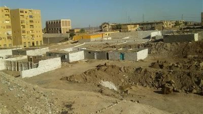 صور| أسوان تستغيث من سلسلة التعديات على أراضيها.. والمحافظ: 