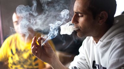 بتهمة الاتجار بالمخدرات.. حبس عاطل 4 أيام على ذمة التحقيقات في بولاق