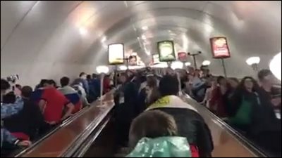 فيديو.. الجماهير الروسية تساند المصريين بعد الهزيمة بـ