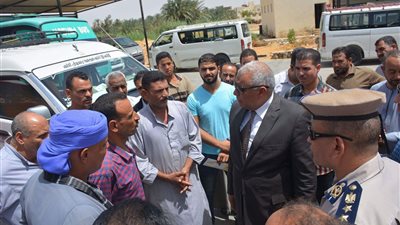 صور| محافظ الوادي الجديد يقرر تخفيض رسوم كارت المرور وأجرة خط باريس