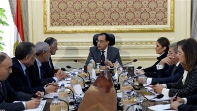 فيديو| الإرهاب والأمن القومي وتحسين معيشة المواطن أهم توجيهات الرئيس السيسي للحكومة 