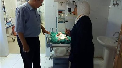 صور.. رئيس مركز ومدينة نبروه يتفقد المستشفى المركزي