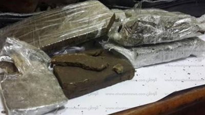 القبض على عامل بحوزته 40 جرام حشيش