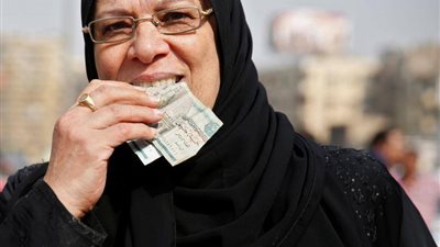 الدكتور محمد هاني يقدم لـ