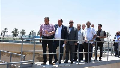 محافظ الشرقية ورئيس الهيئة القومية لمياه الشرب يتفقدان محطة محطة مشتول السوق