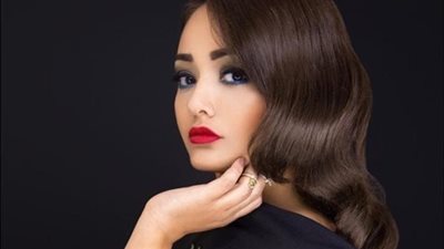 راندا البحيري تواصل هجومها على منتقدي الفنانين والمنتخب المصري