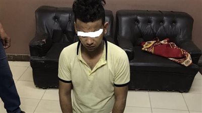 مباحث جرجا تضبط تاجر مخدرات بحوزته 64 قطعة حشيش