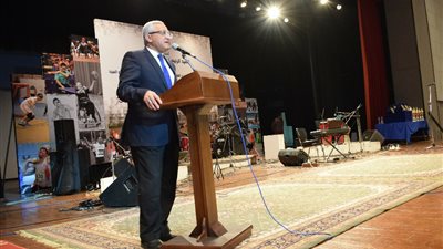 مجلس جامعة المنيا يهنئ المصريين بـ