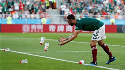  جماهير المكسيك تردد: كوريا.. كوريا