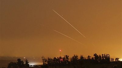إسرائيل تقصف نقاط رصد المقاومة الفلسطينية في غزة