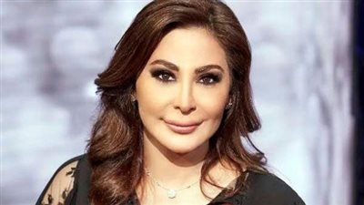 إليسا تشارك جمهورها بصورة عائلية جديدة